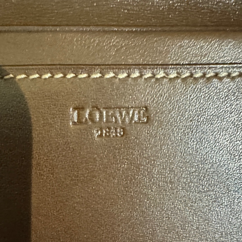 Loewe Camel Leather Long Wallet Complete Set COA - Picture 7 of 12